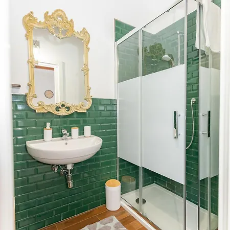 Centro Storico Redmood House A 5 Min Dal Mare, Wi-fi, A/c E Netflix Barletta